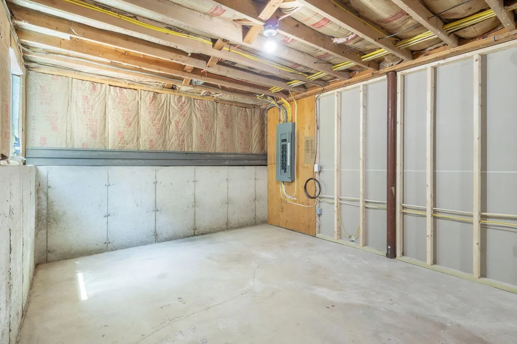 18 Fir Drive Waterboro ME 04030