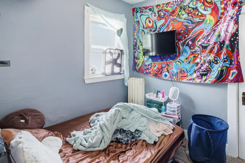 82 Hampshire Street Auburn ME 04210