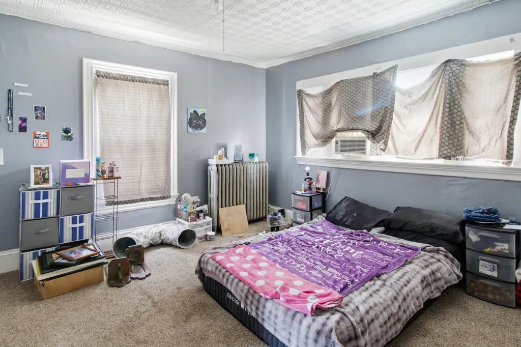 82 Hampshire Street Auburn ME 04210