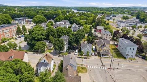 82 Hampshire Street Auburn ME 04210