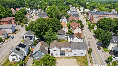82 Hampshire Street Auburn ME 04210