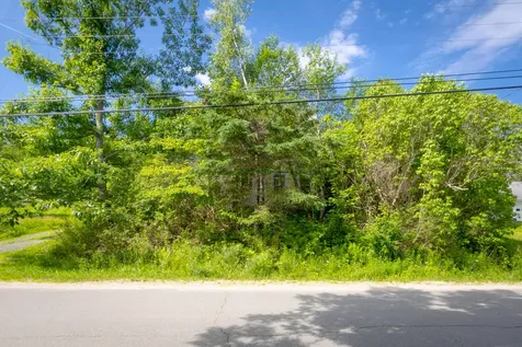 19 Newbury Neck Road Surry ME 04684