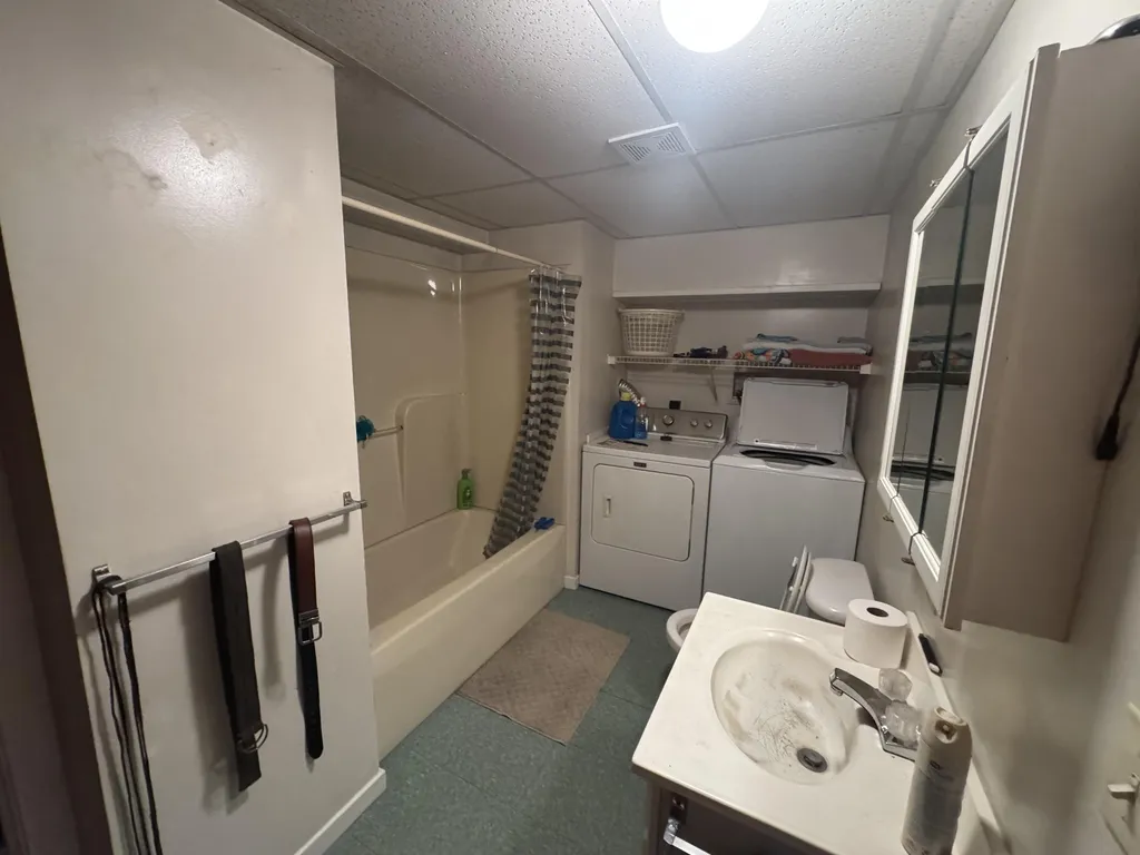 543 Riverside Drive Eddington ME 04428