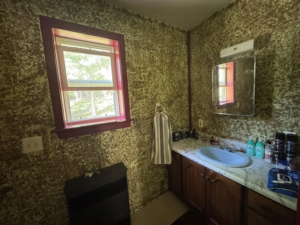 543 Riverside Drive Eddington ME 04428