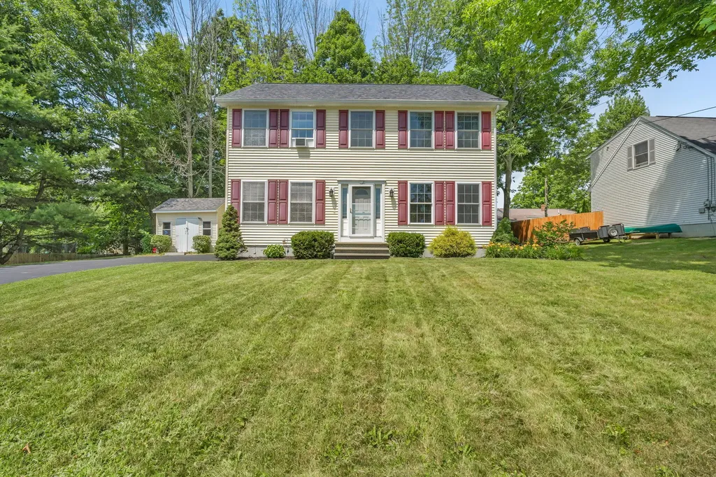 5 Chenault Street Lewiston ME 04240