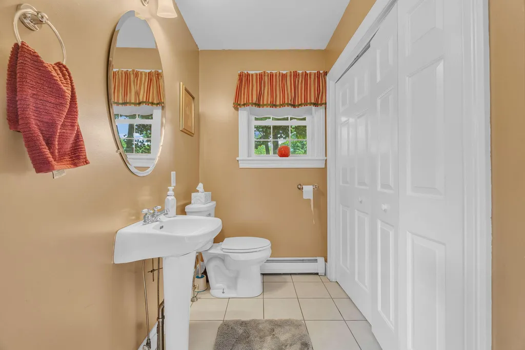 5 Chenault Street Lewiston ME 04240