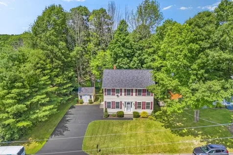 5 Chenault Street Lewiston ME 04240