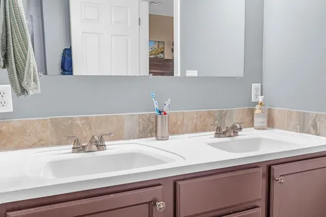 5 Chenault Street Lewiston ME 04240