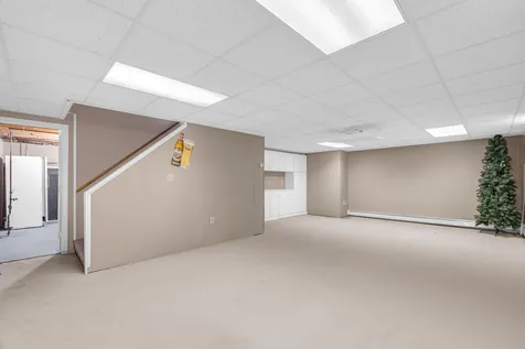 5 Chenault Street Lewiston ME 04240