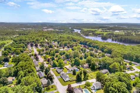 5 Chenault Street Lewiston ME 04240