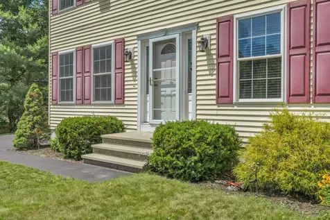 5 Chenault Street Lewiston ME 04240