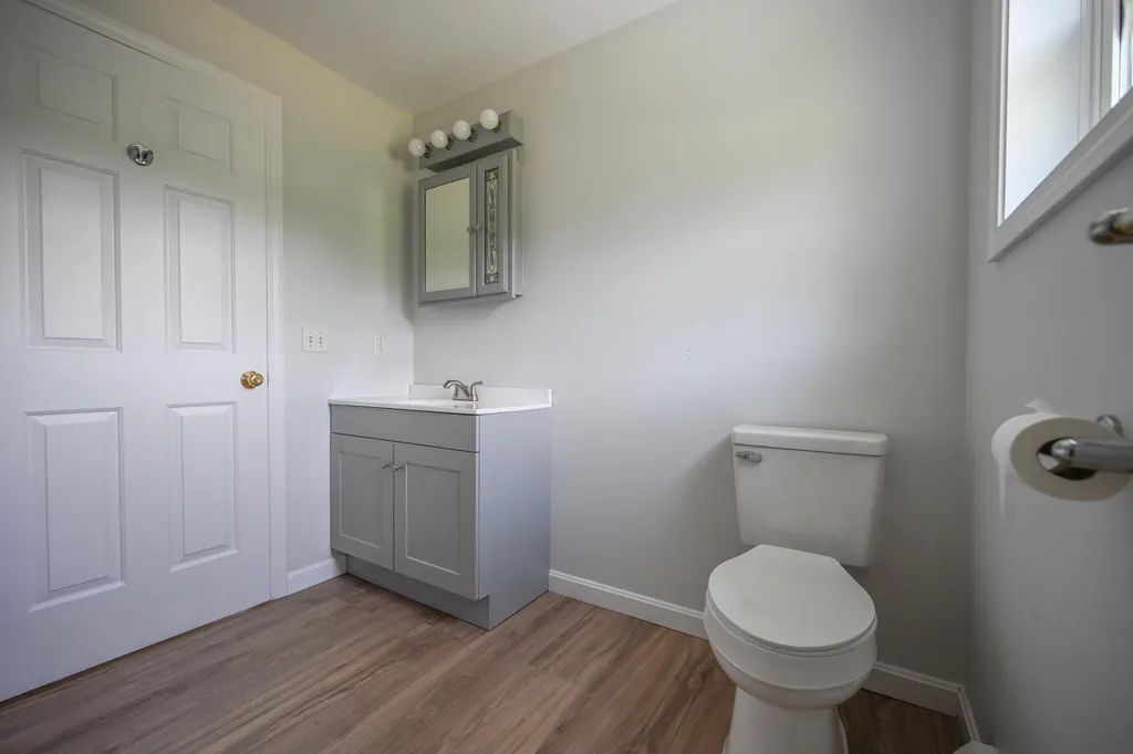 6 Garland Way Limington ME 04049