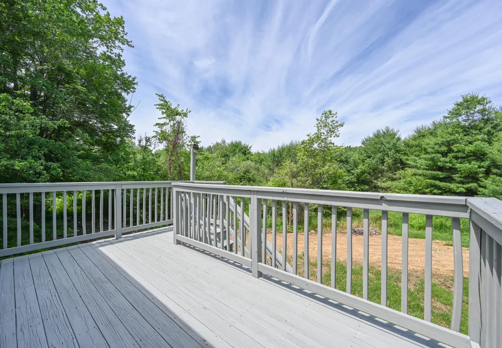 6 Garland Way Limington ME 04049