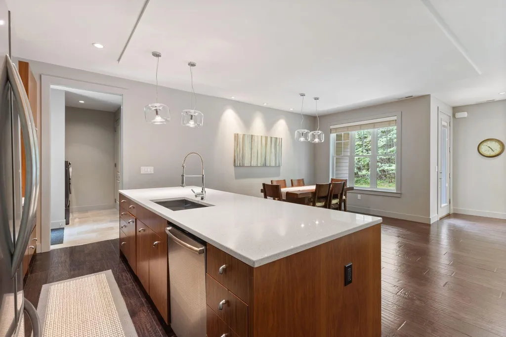 27 Sycamore Lane Kennebunk ME 04043