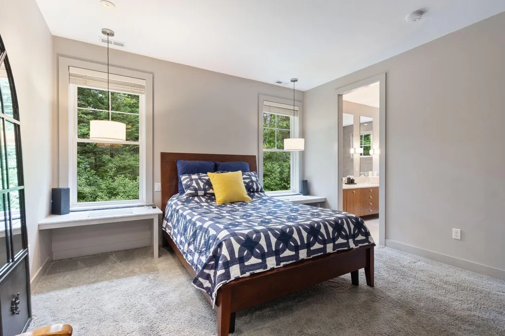 27 Sycamore Lane Kennebunk ME 04043