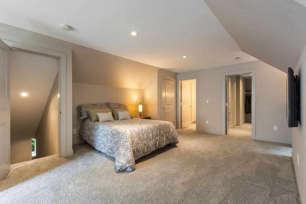 27 Sycamore Lane Kennebunk ME 04043