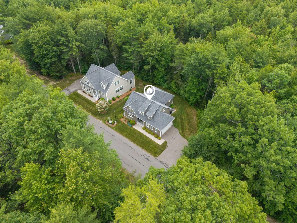 27 Sycamore Lane Kennebunk ME 04043