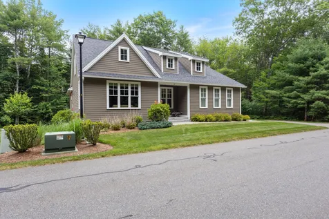 27 Sycamore Lane Kennebunk ME 04043