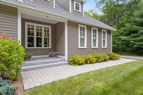 27 Sycamore Lane Kennebunk ME 04043