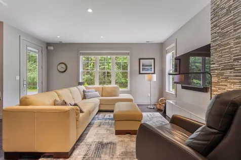 27 Sycamore Lane Kennebunk ME 04043