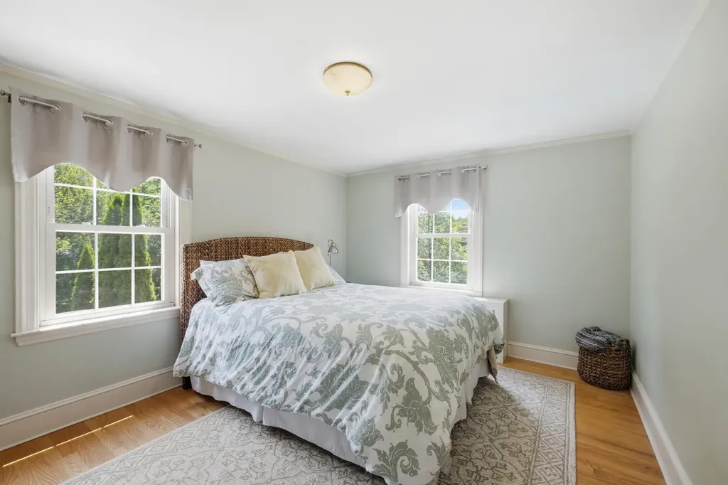 74 Fletcher Street Kennebunk ME 04043