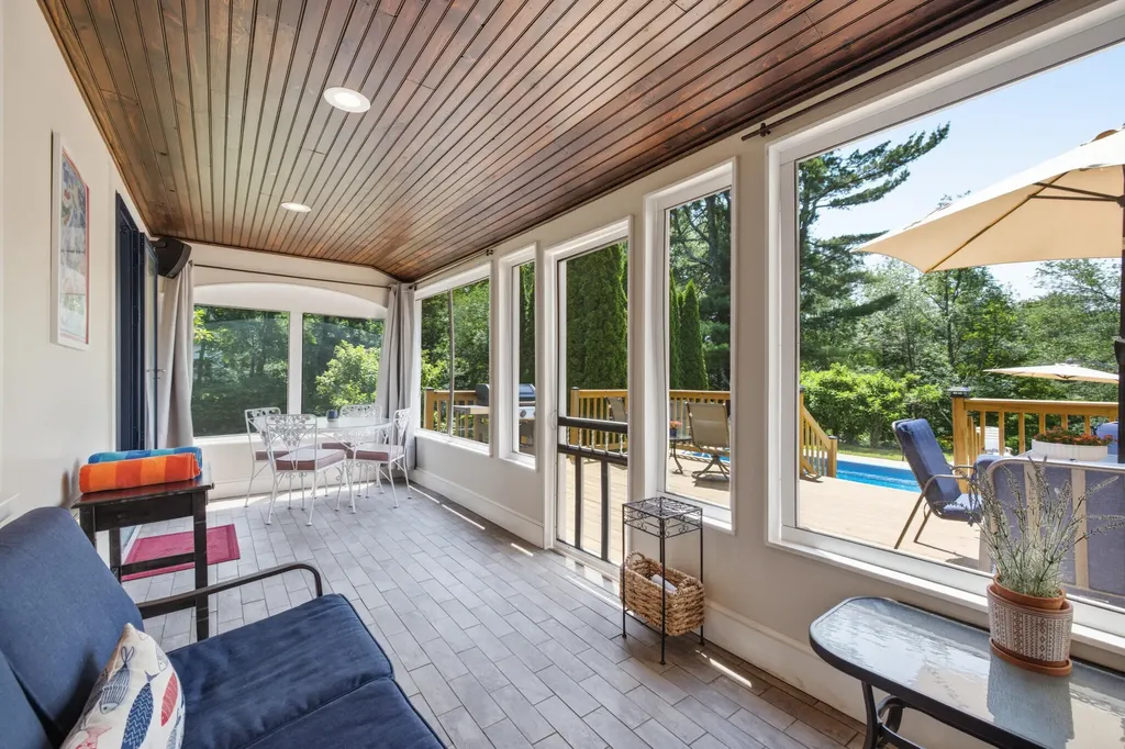 74 Fletcher Street Kennebunk ME 04043