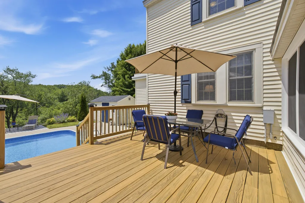74 Fletcher Street Kennebunk ME 04043