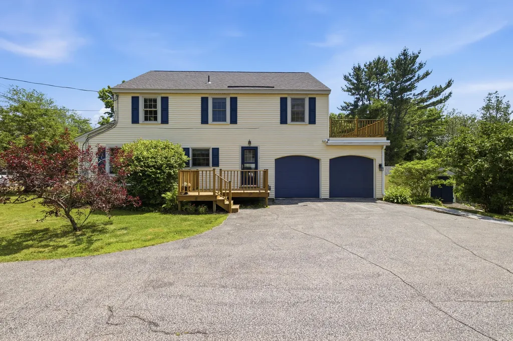 74 Fletcher Street Kennebunk ME 04043