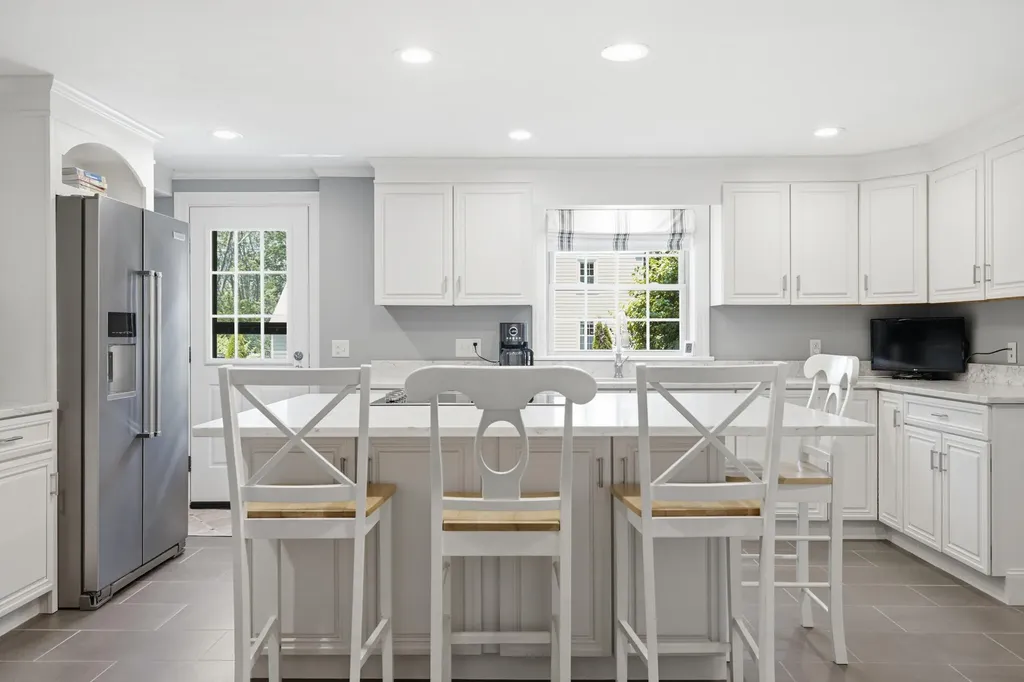74 Fletcher Street Kennebunk ME 04043