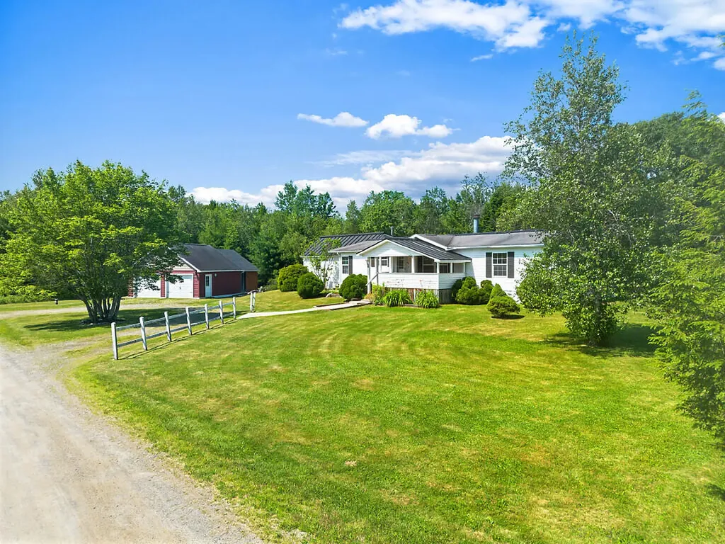 1 Snowman Lane Windsor ME 04363