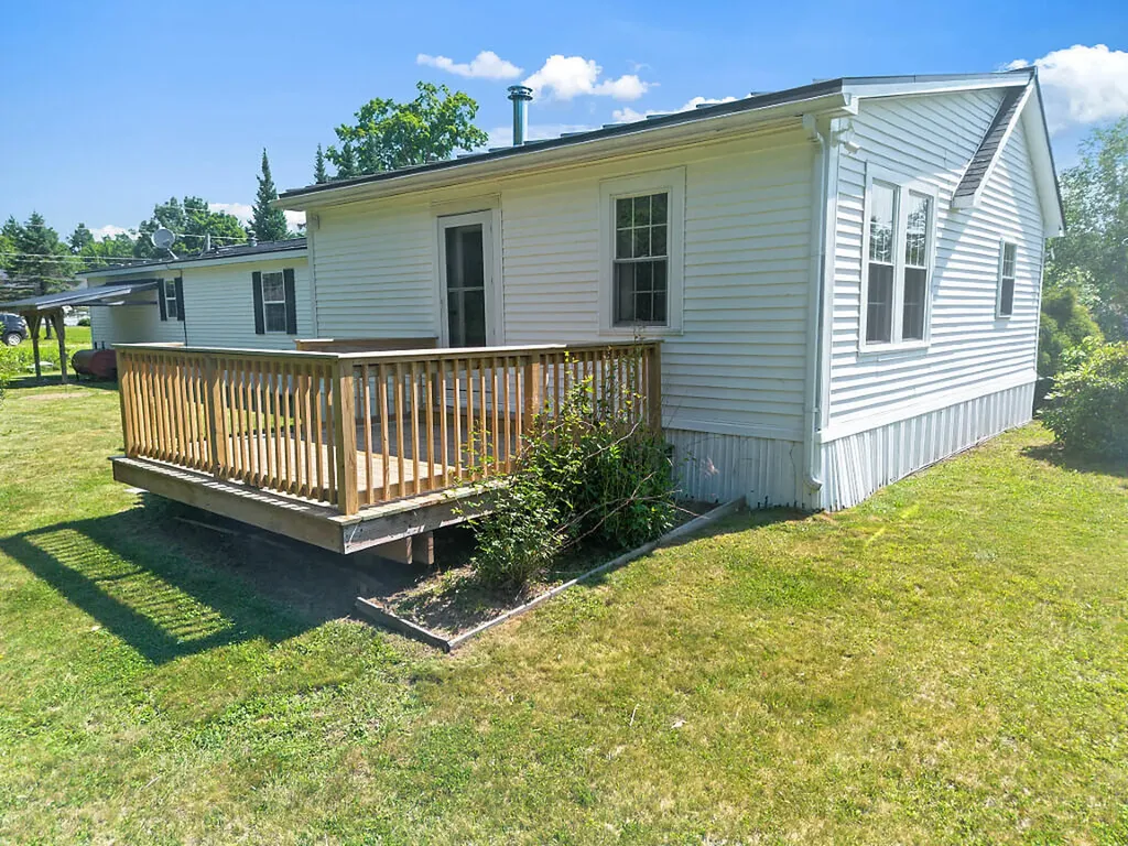 1 Snowman Lane Windsor ME 04363