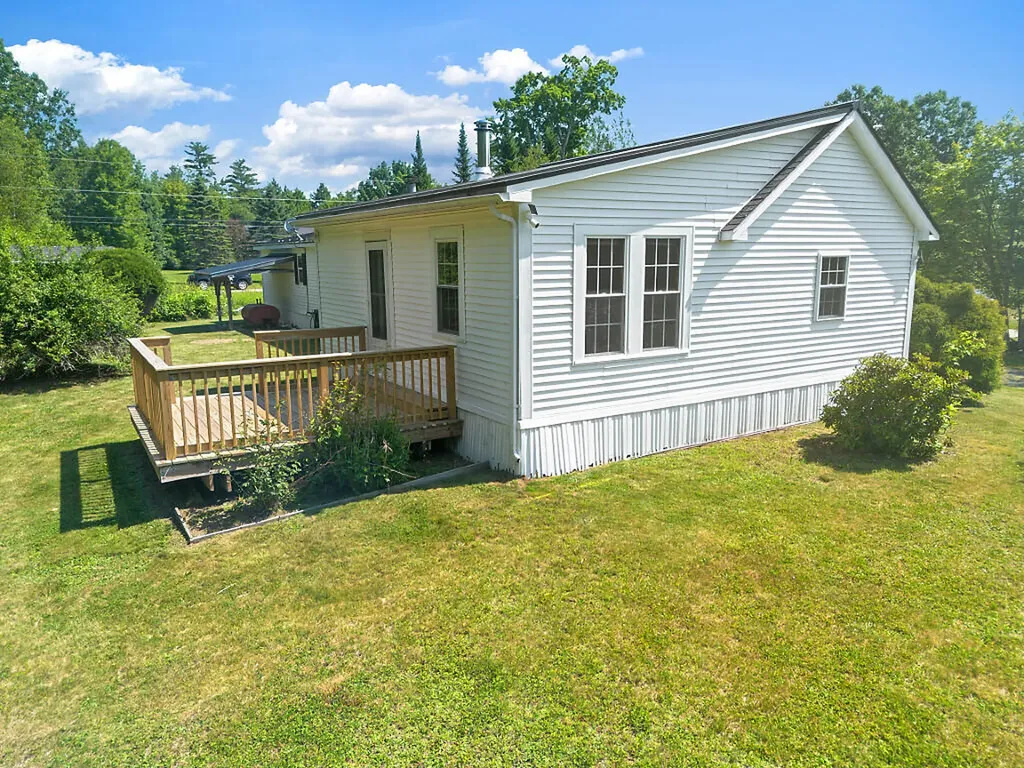 1 Snowman Lane Windsor ME 04363