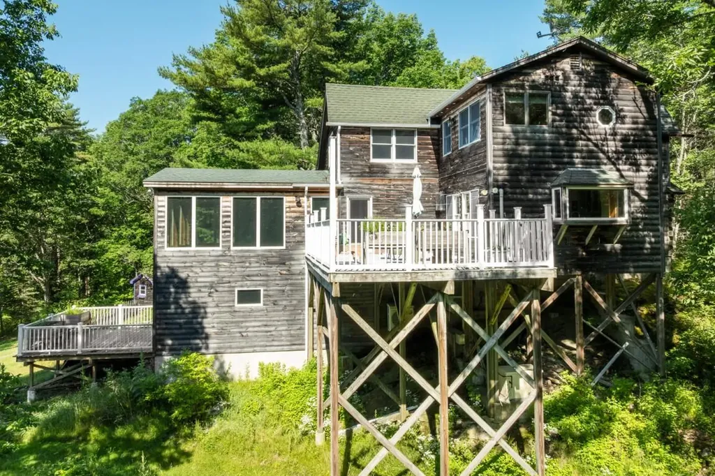 82 Back Narrows Road Boothbay ME 04537