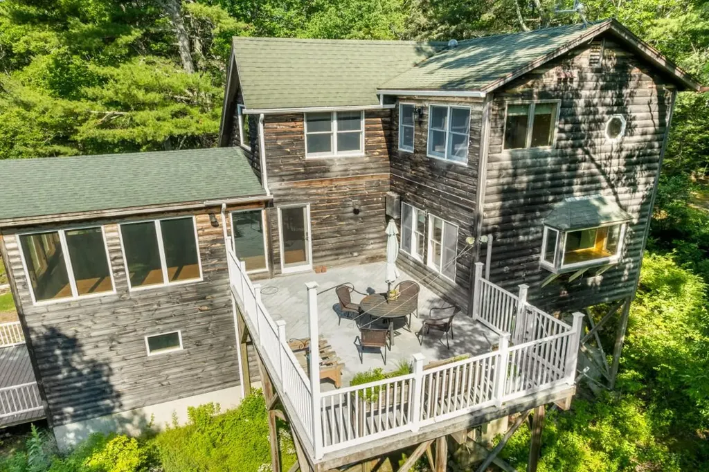 82 Back Narrows Road Boothbay ME 04537