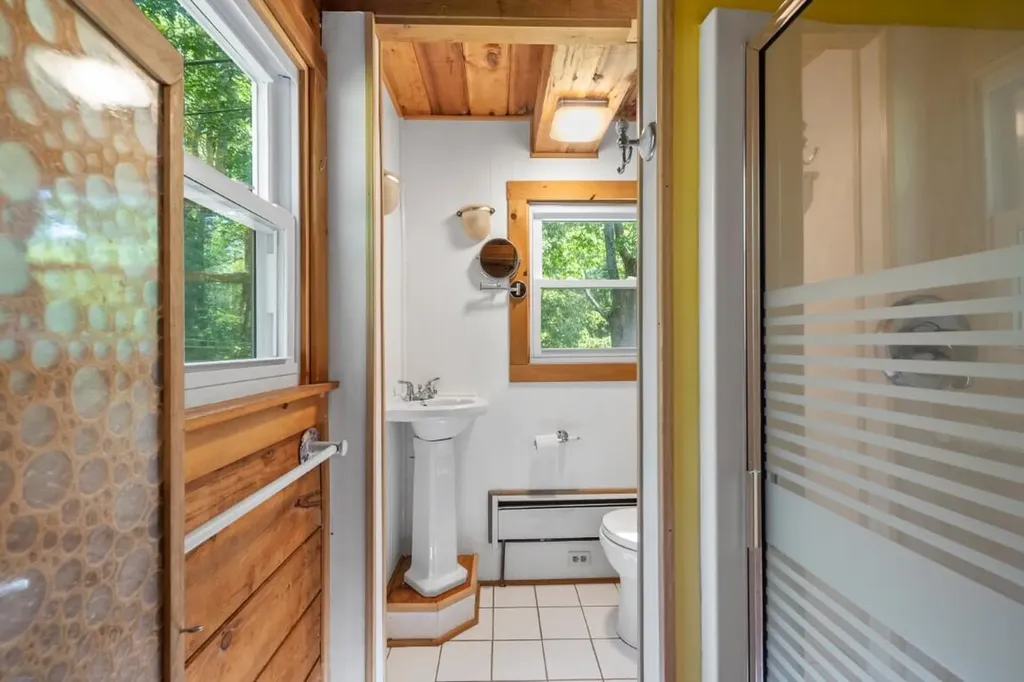82 Back Narrows Road Boothbay ME 04537