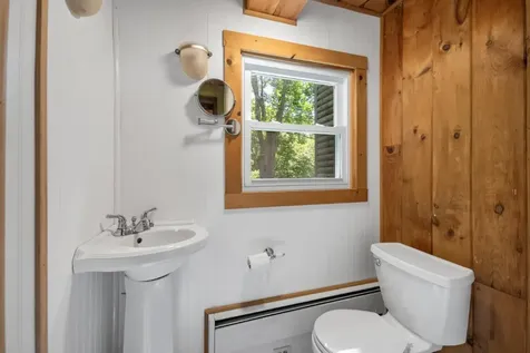82 Back Narrows Road Boothbay ME 04537