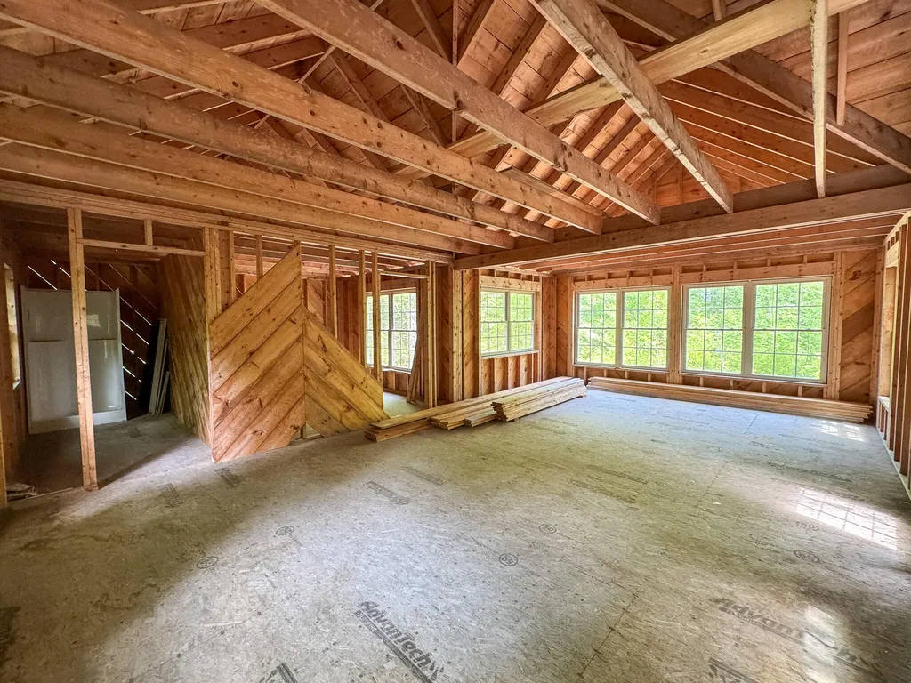 WA031P6L19 Peninsula Road Marion Twp ME 04628