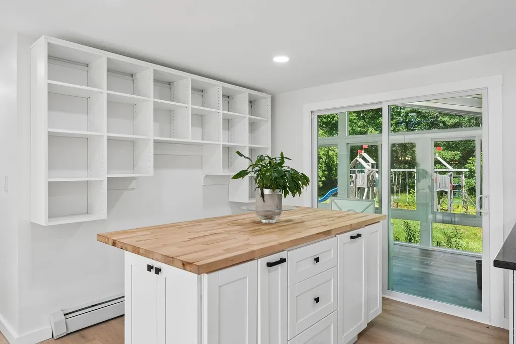 35 Timothy Lane Yarmouth ME 04096