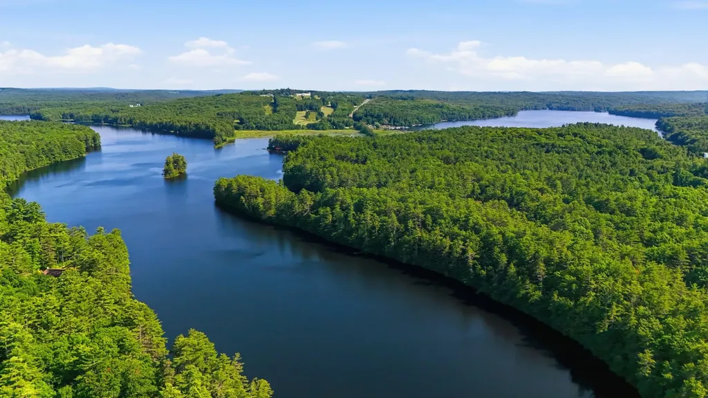 26 Sawyer Road Poland ME 04274