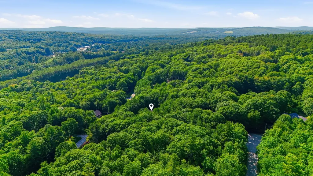 26 Sawyer Road Poland ME 04274