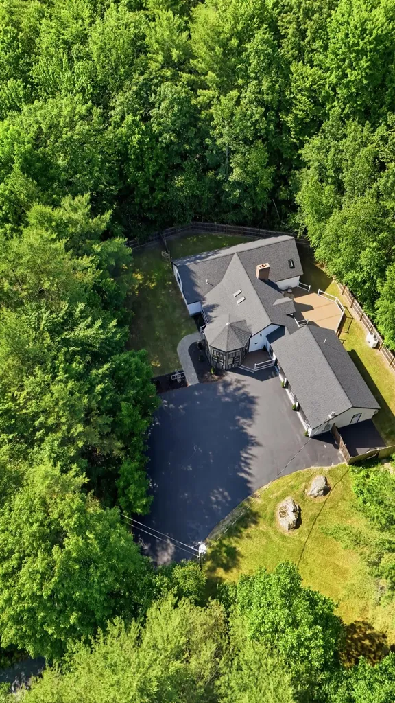26 Sawyer Road Poland ME 04274