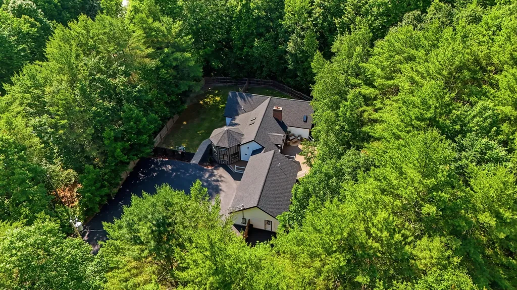 26 Sawyer Road Poland ME 04274