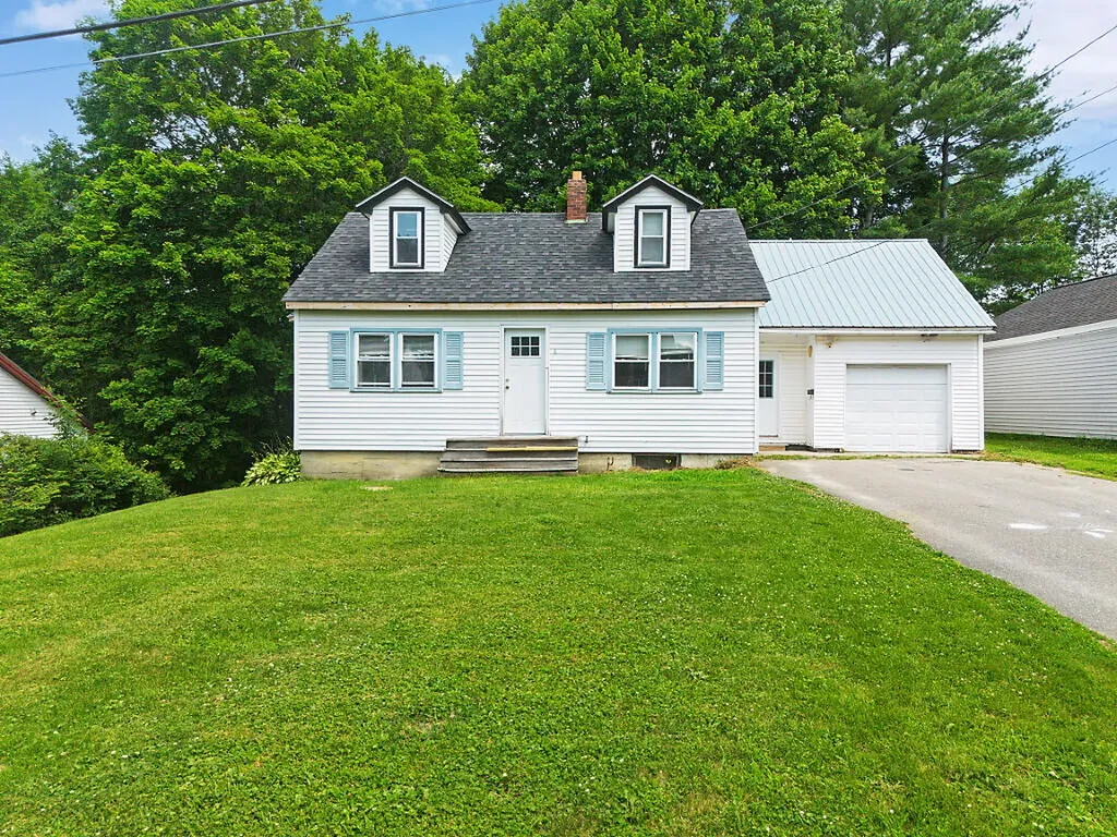 6 Stuart Street Winslow ME 04901