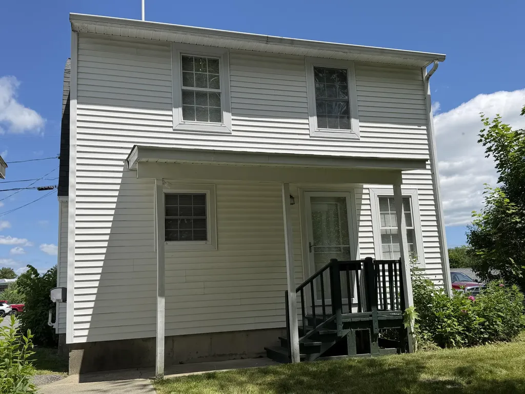 4 Brooklyn Avenue Waterville ME 04901
