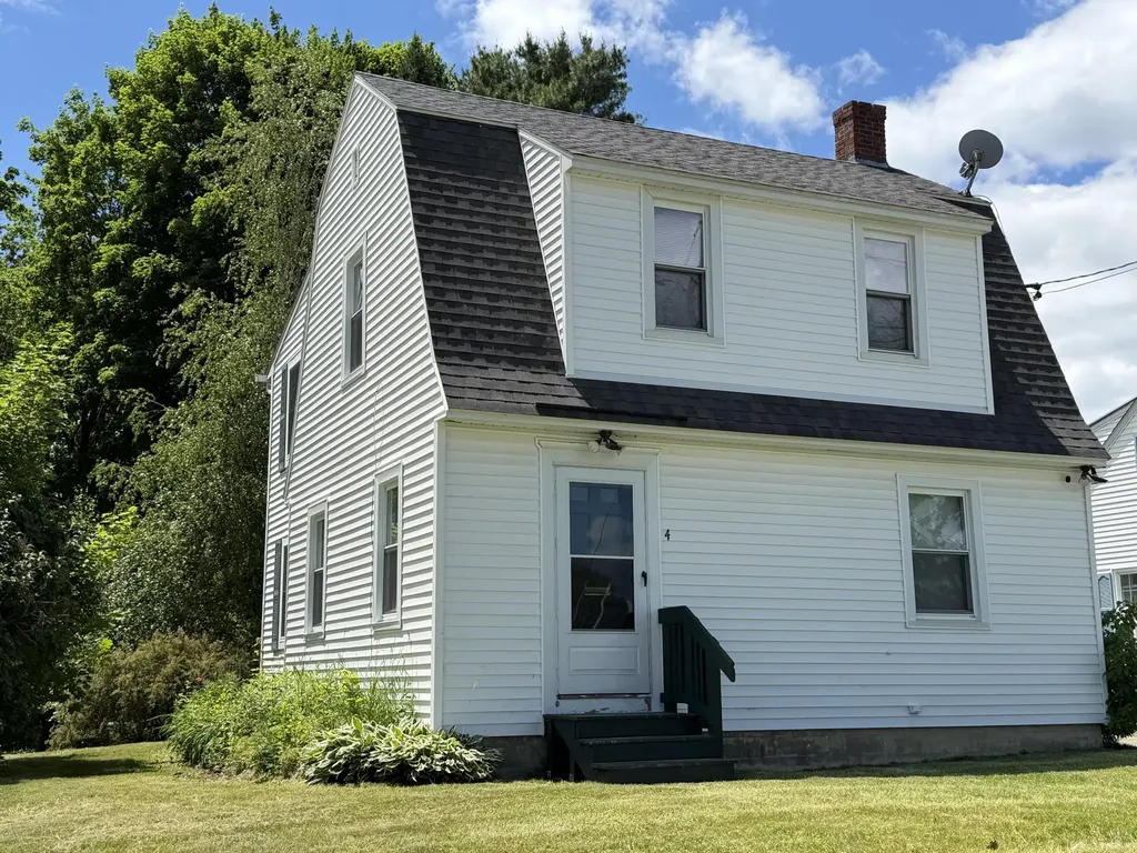 4 Brooklyn Avenue Waterville ME 04901