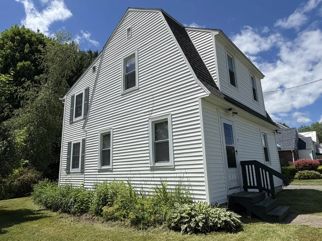 4 Brooklyn Avenue Waterville ME 04901
