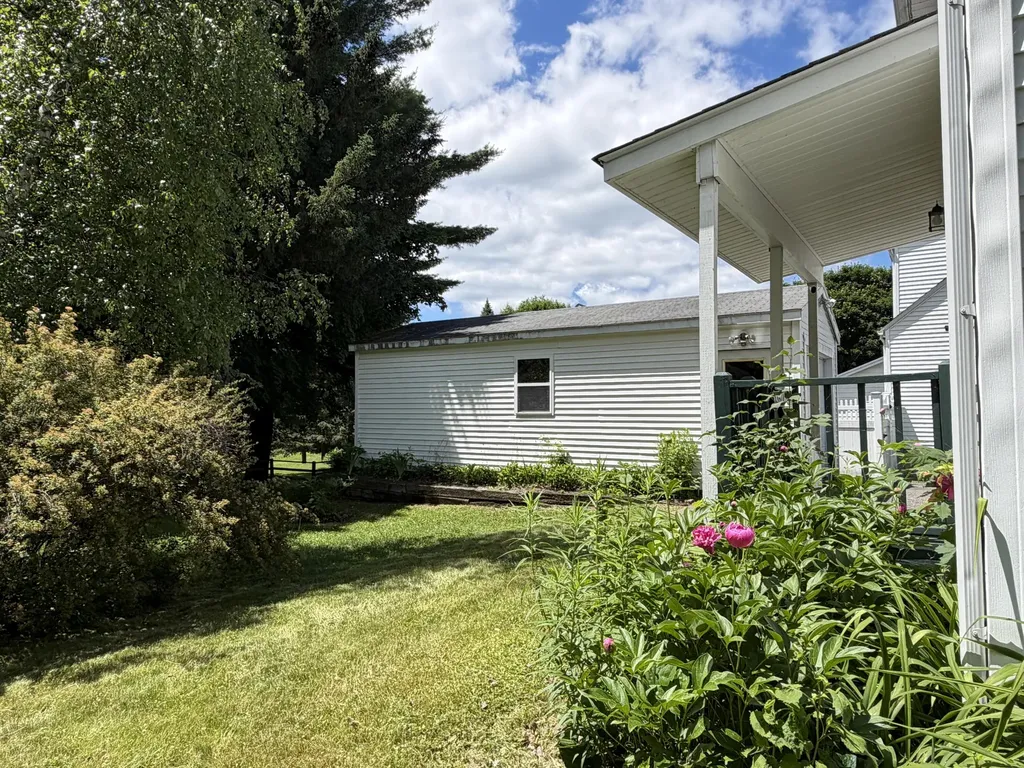 4 Brooklyn Avenue Waterville ME 04901