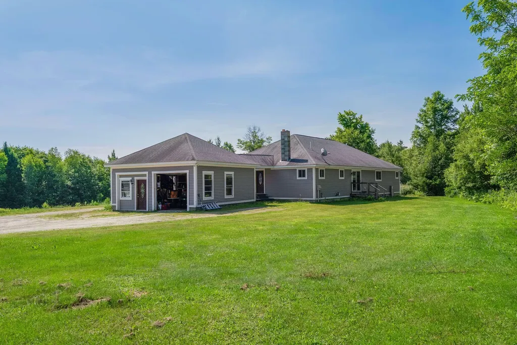 261 S Livermore Road Turner ME 04282