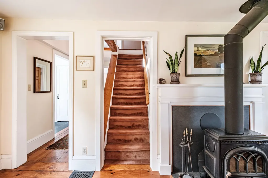 119 Memorial Highway North Yarmouth ME 04097