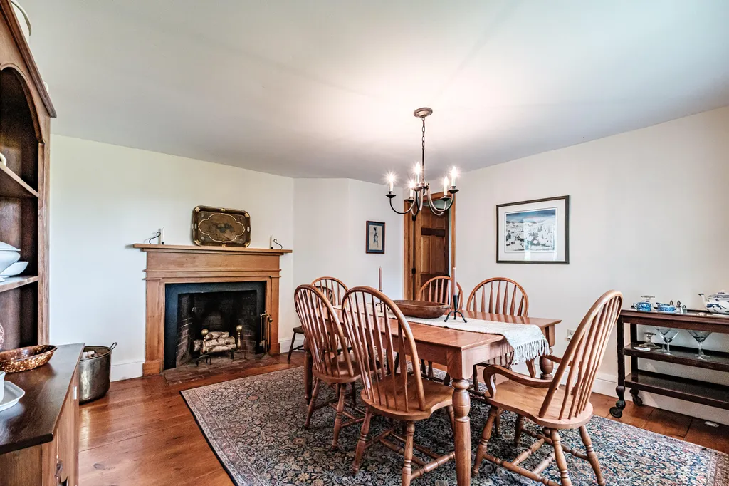 119 Memorial Highway North Yarmouth ME 04097